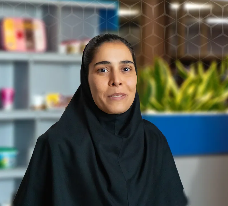 فاطمه عباسی کارشناس فروش ماتریس
